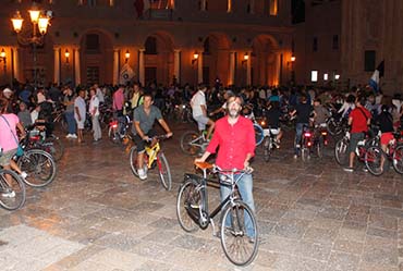 marsala-questa-sera-passeggiata-in-bicicletta